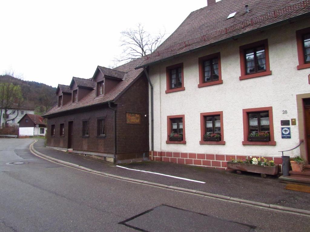 Gasthaus Zum Kreuz Hotel Freiburg im Breisgau Exterior photo